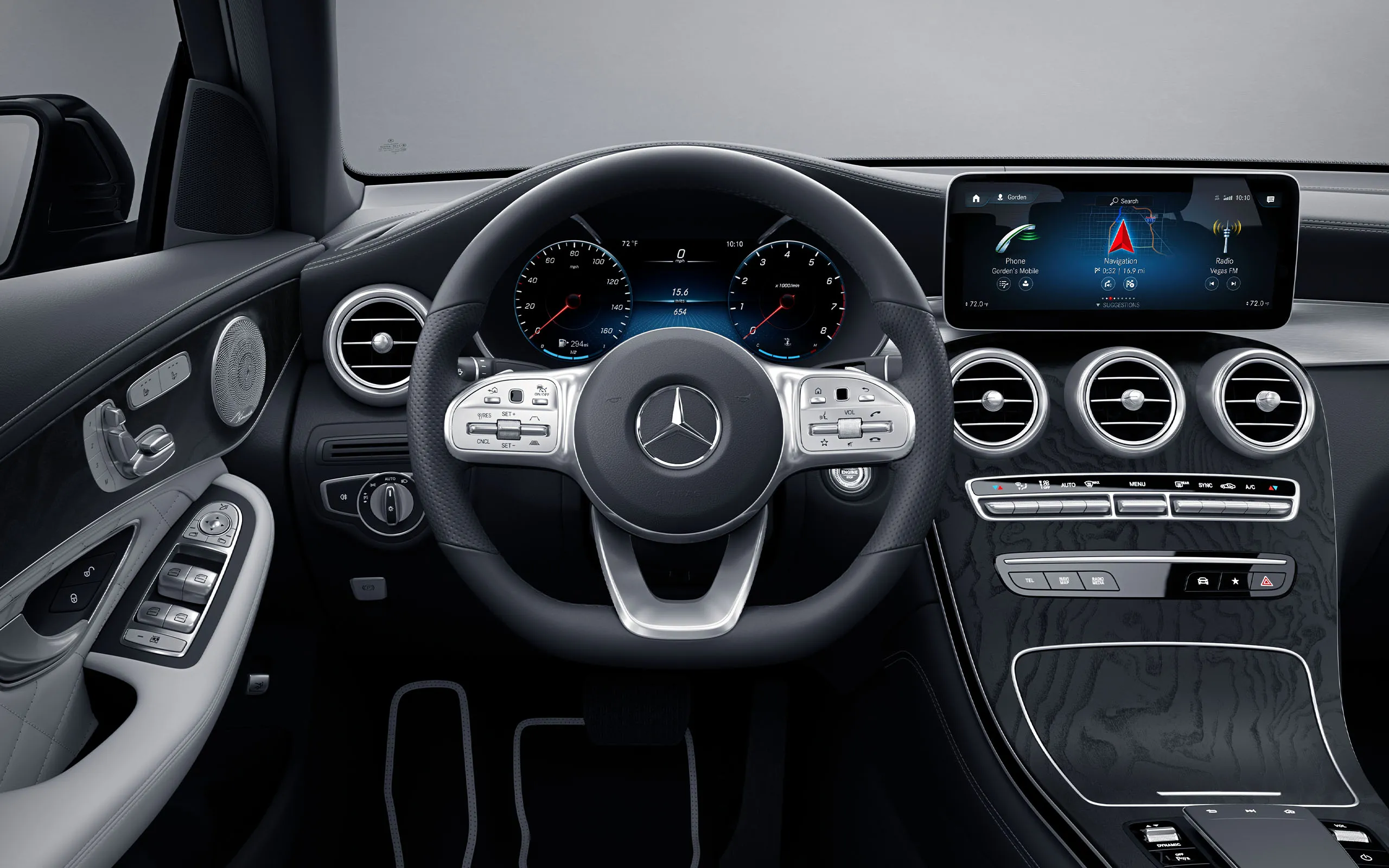 The Mid Size Glc Coupe Mercedes Benz Usa