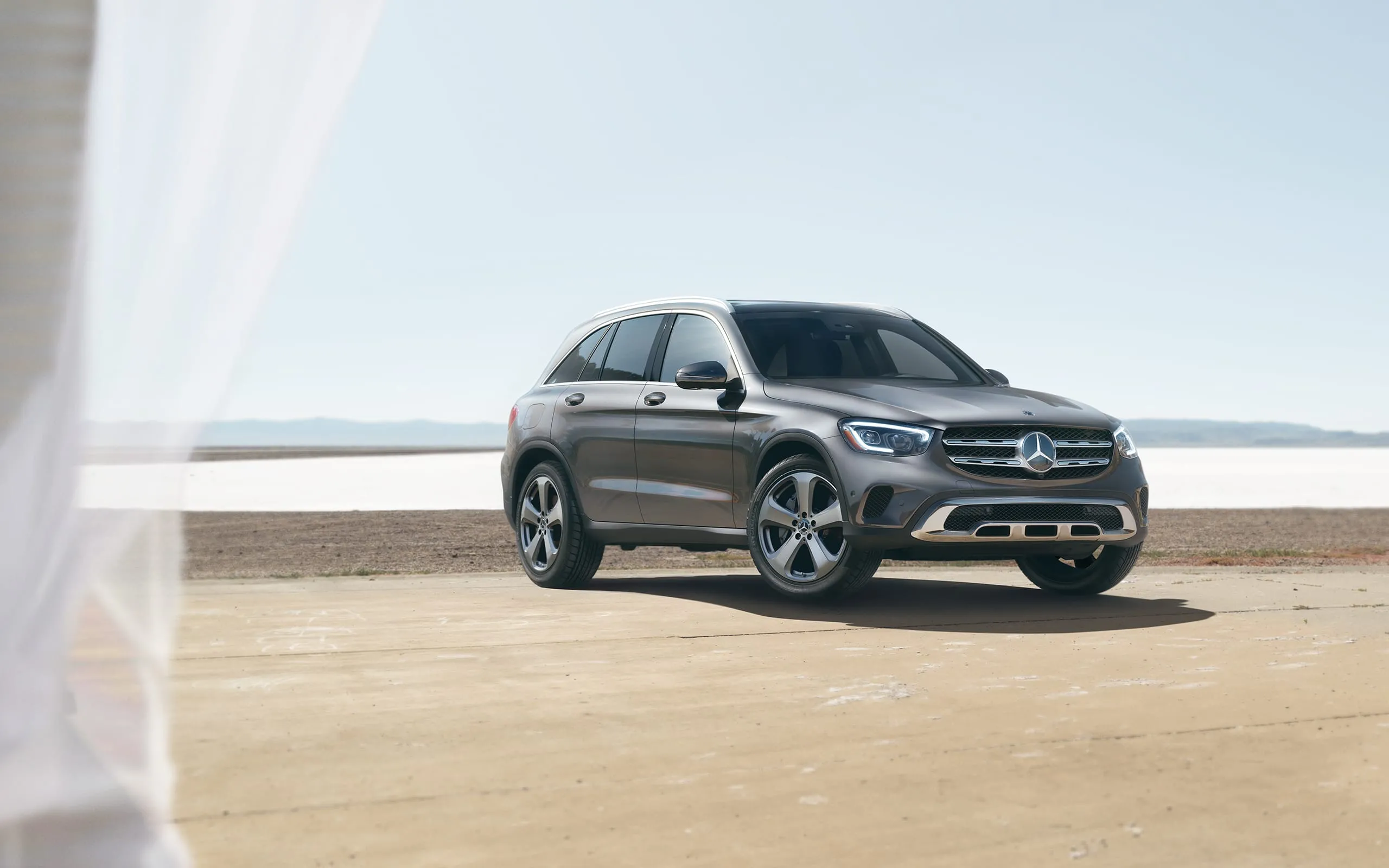 The Mid Size Glc Suv Mercedes Benz Usa